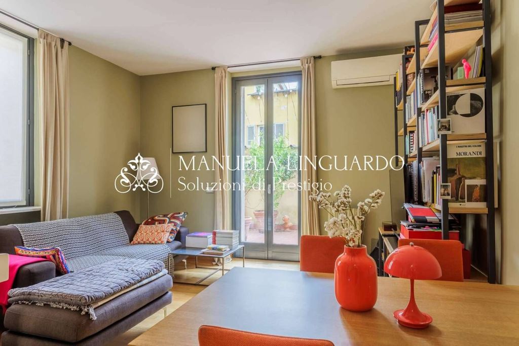 Luxury Apartment for sale in Milan, 1 550 000 €, Photo 1