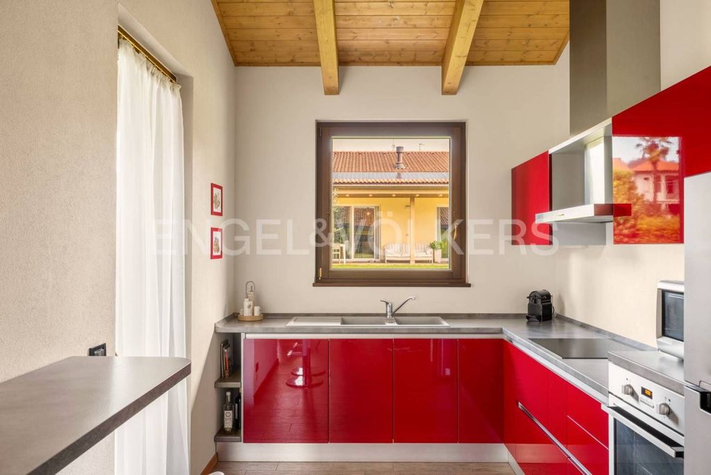 Maison de luxe à vendre à Angera, 695 000 €, Photo 4