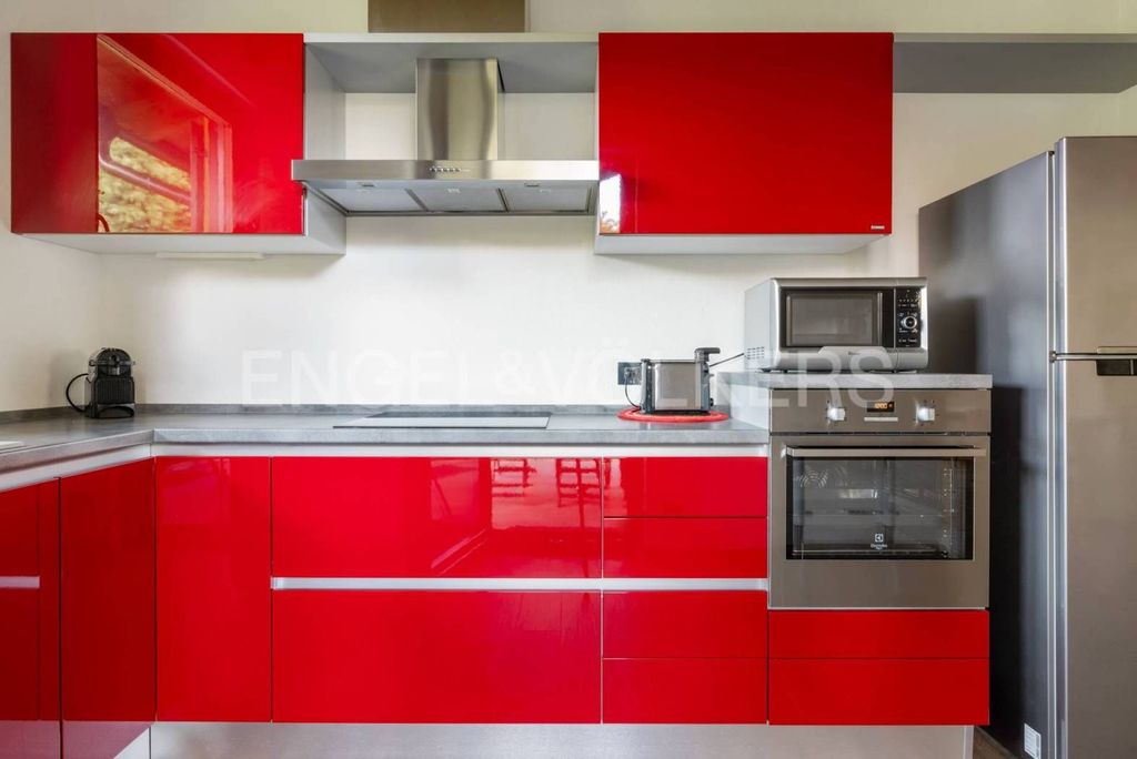 Maison de luxe à vendre à Angera, 695 000 €, Photo 5