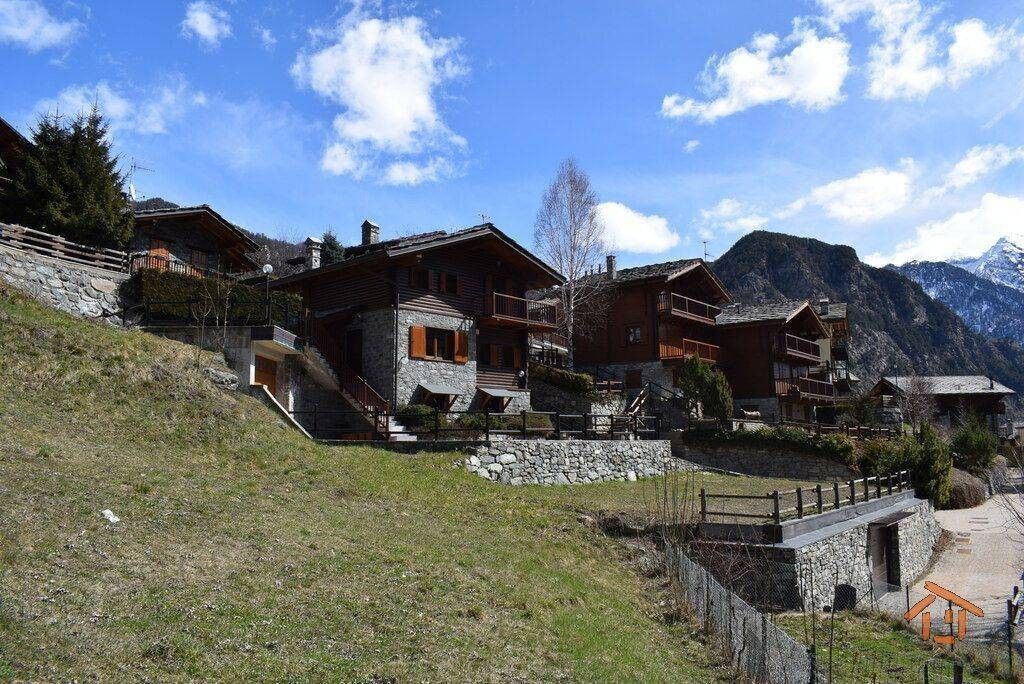 Luxury House for sale in Brusson, 675 000 €, Photo 6