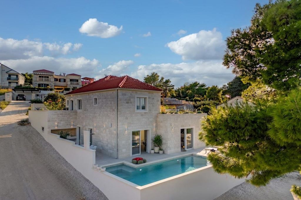 Maison de luxe à vendre à Splitska, 1 400 000 €, Photo 7