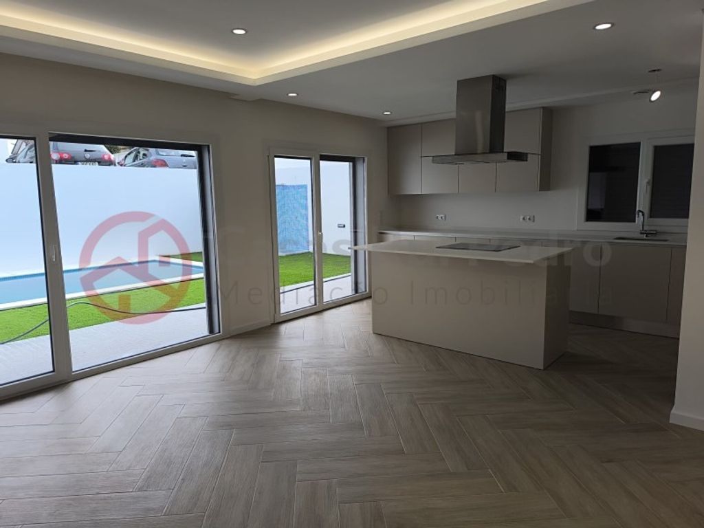 Luxury House for sale in Seixal, 595 000 €, Photo 6