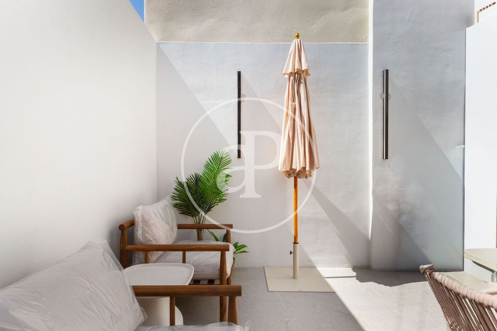 Luxury Apartment for sale in Valencia, 795 000 €, Photo 3