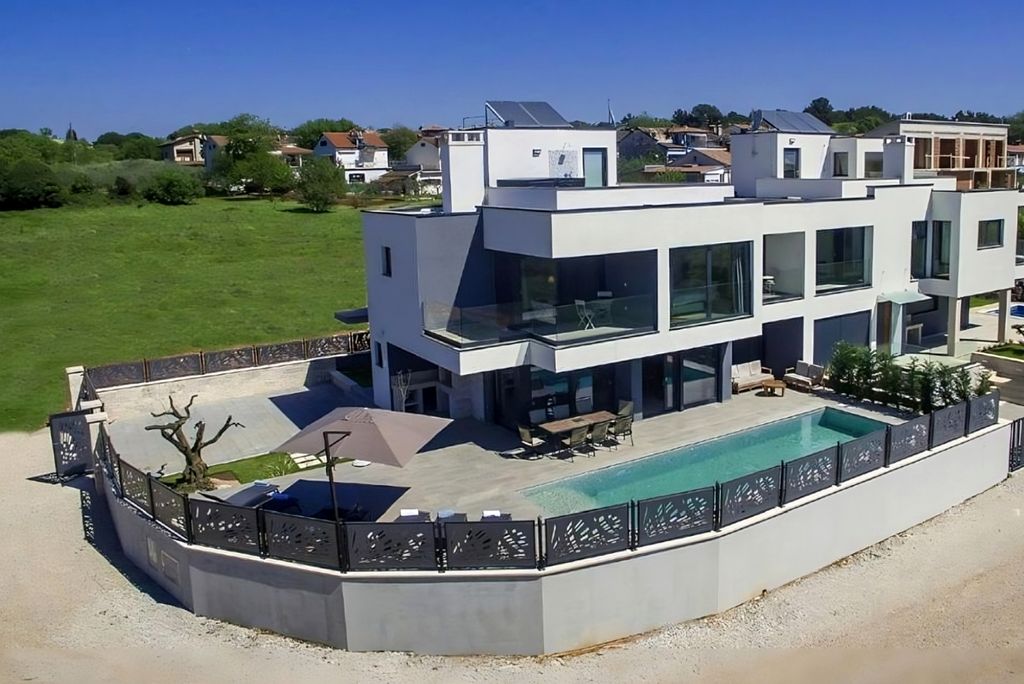 Maison de luxe à vendre à Porec, 1 050 000 €, Photo 5