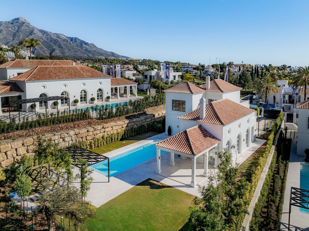 Maison de luxe à vendre à Marbella, 4 500 000 €, Photo 1