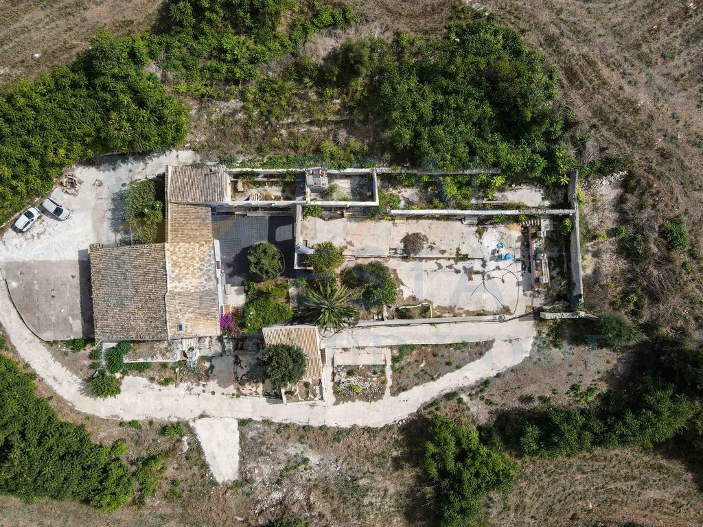 Luxury House for sale in Noto, 430 000 €, Photo 3