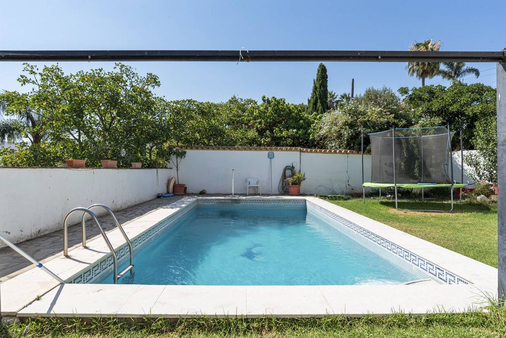 Maison de luxe à vendre à Estepona, 995 000 €, Photo 3
