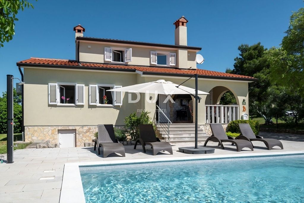 Luxury House for sale in Labin, 490 000 €, Photo 4