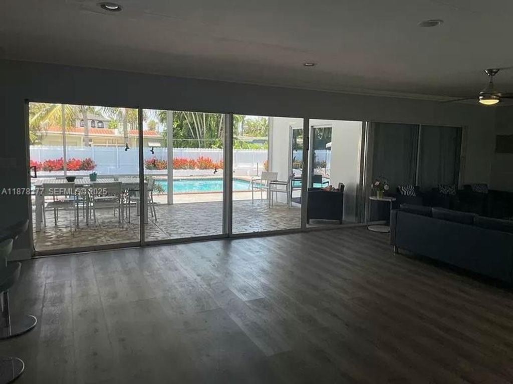 Luxury House for sale in Hollywood, 1 190 710 €, Photo 5