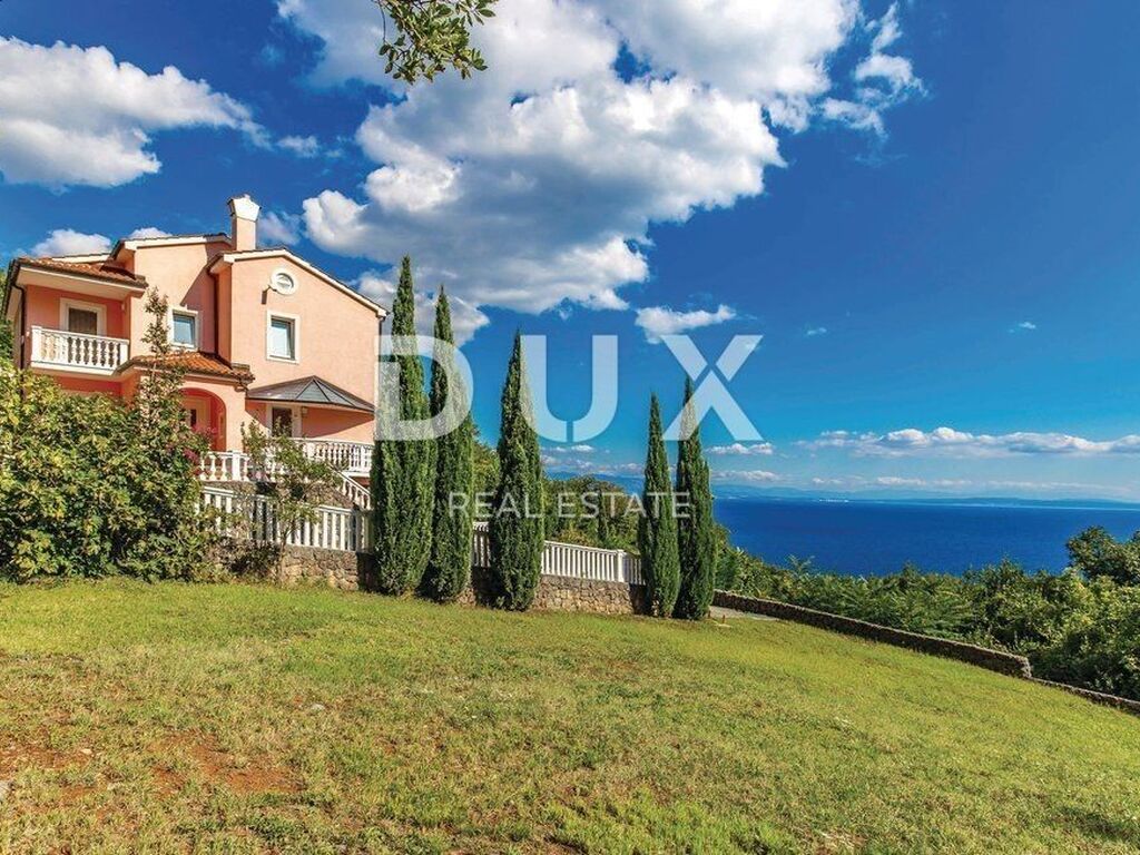 Maison de luxe à vendre à Opatija, 1 040 000 €, Photo 1