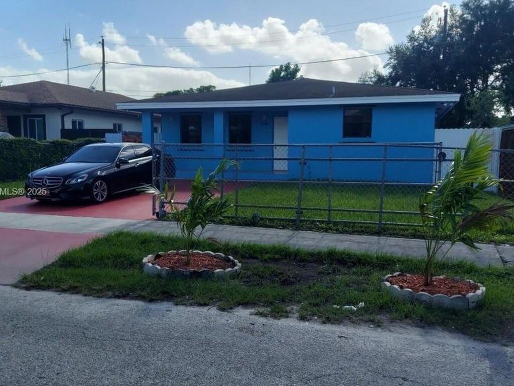 Luxury House for sale in Hollywood, 425 924 €, Photo 1