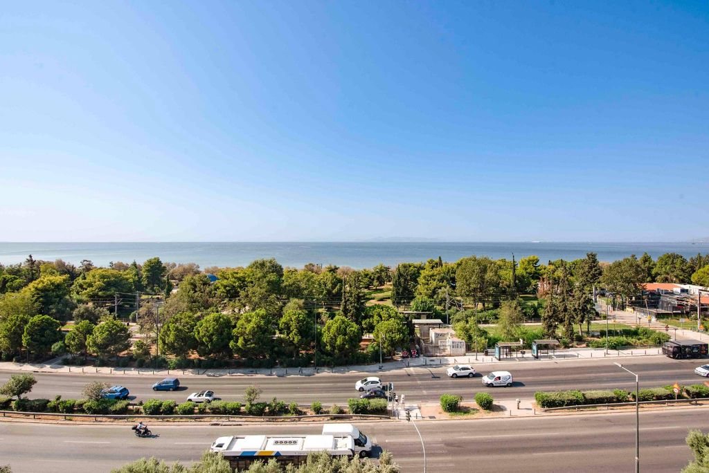 Luxury Apartment for sale in Palaió Fáliro, 740 000 €, Photo 2