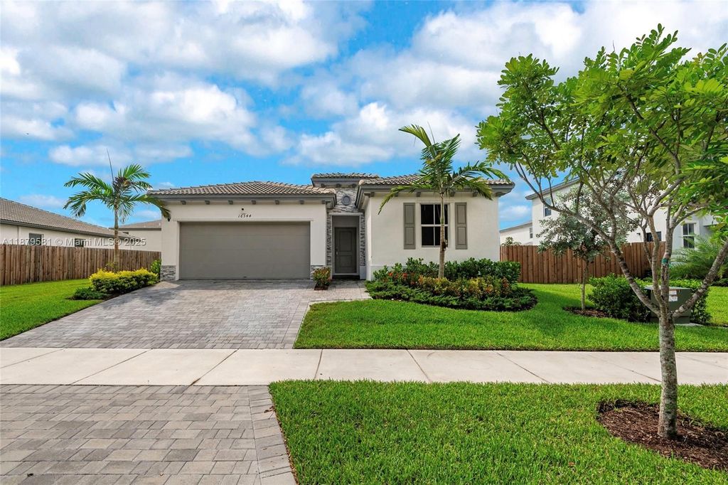 Luxury House for sale in Homestead, 497 898 €, Photo 1