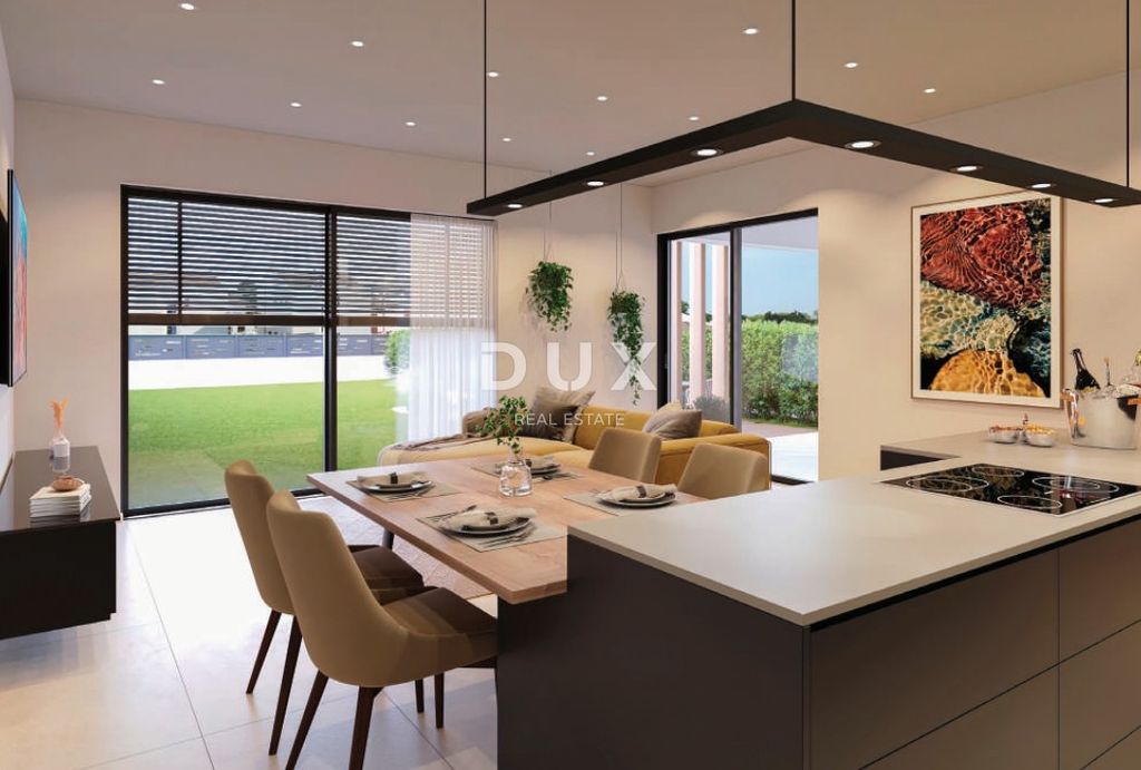 Luxury Apartment for sale in Rovinj, 660 000 €, Photo 2