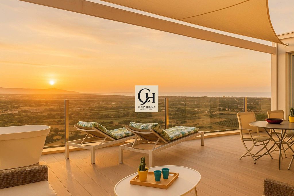 Luxury House for sale in Denia, 950 000 €, Photo 1