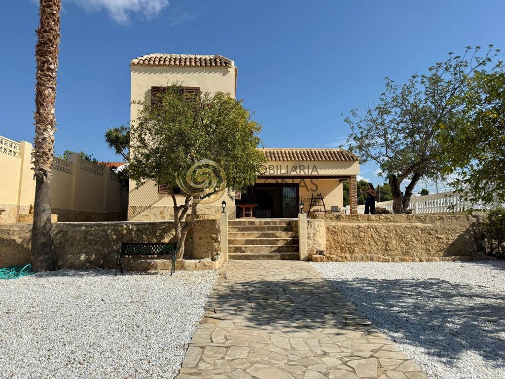 Maison de luxe à vendre à La Nucia, 794 500 €, Photo 1