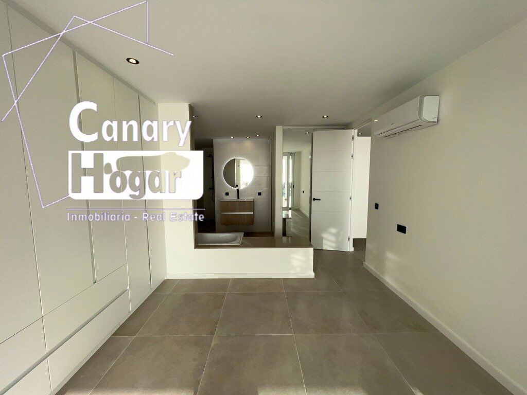 Luxury Apartment for sale in Arona, 718 000 €, Photo 7