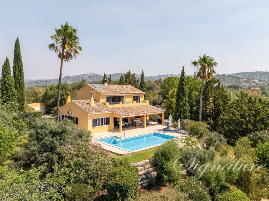 Luxury House for sale in Faro, 1 340 000 €, Photo 1