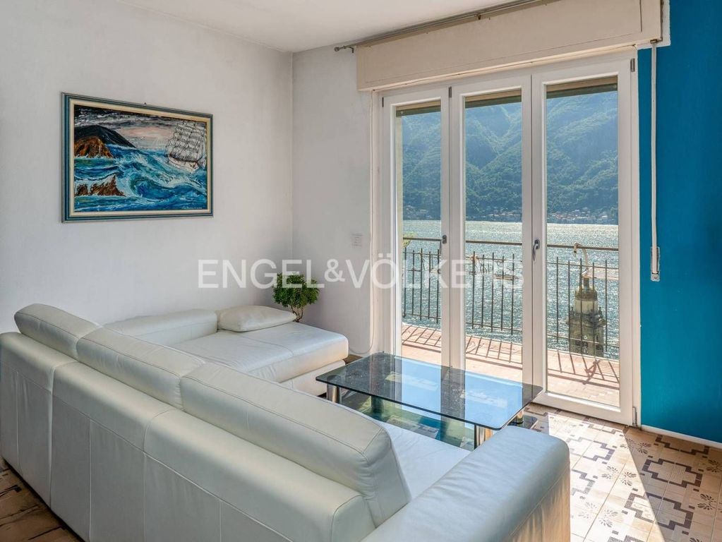 Luxury House for sale in Nesso, 595 000 €, Photo 1