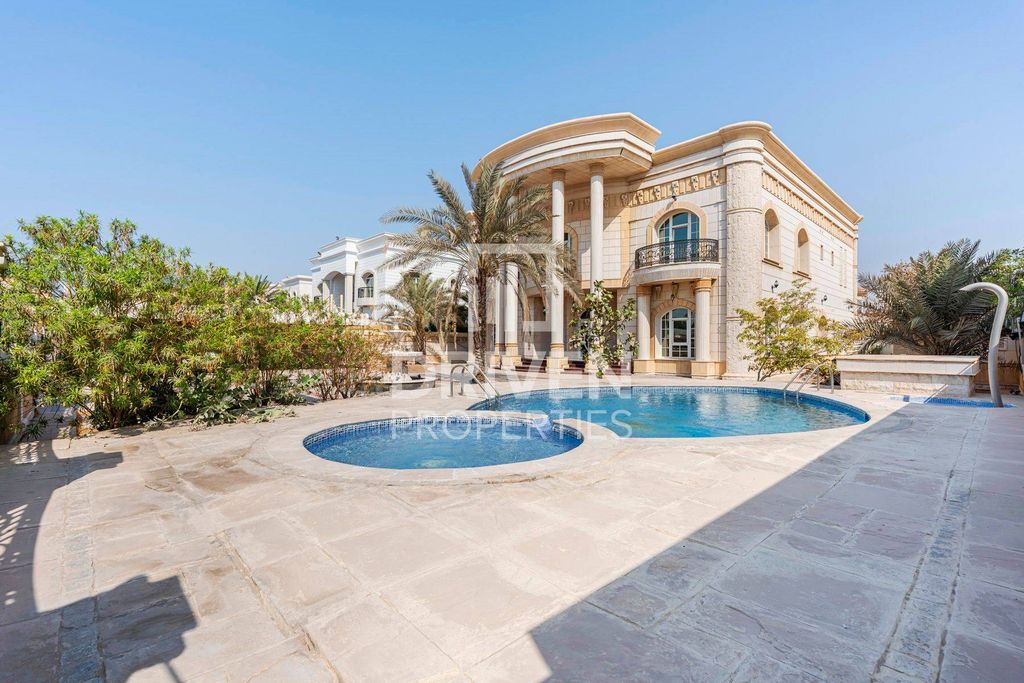 Maison de luxe à vendre à Dubai, 3 486 215 €, Photo 2