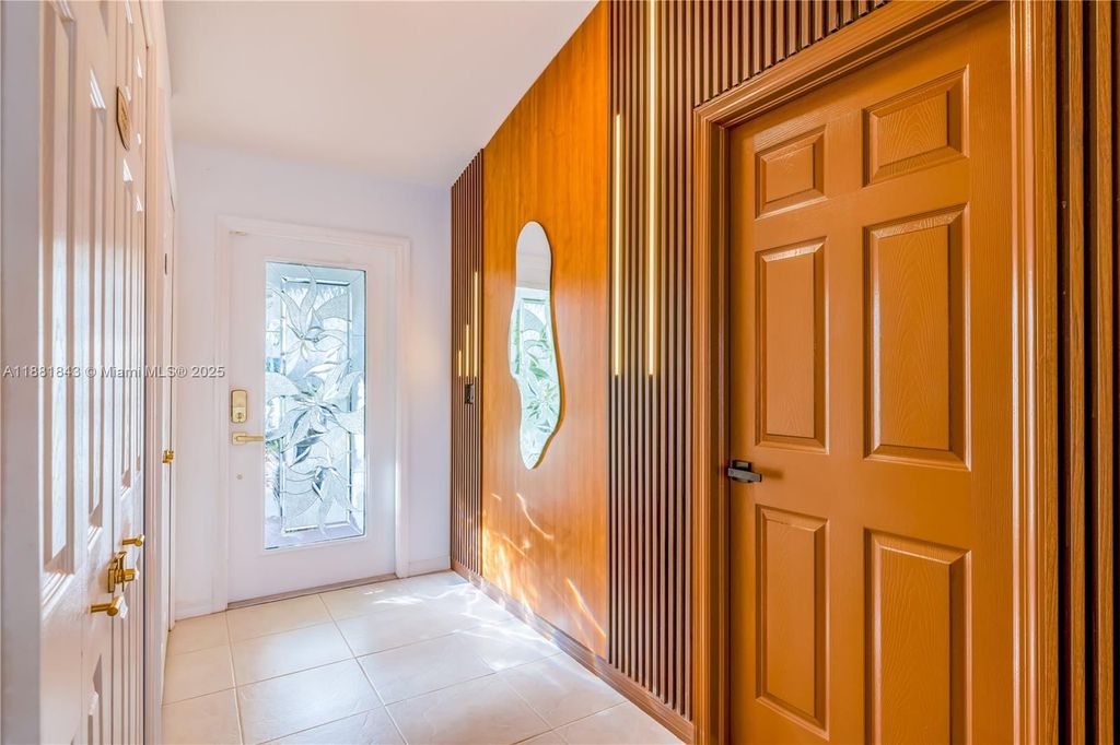 Luxury House for sale in Cape Coral, 451 720 €, Photo 4