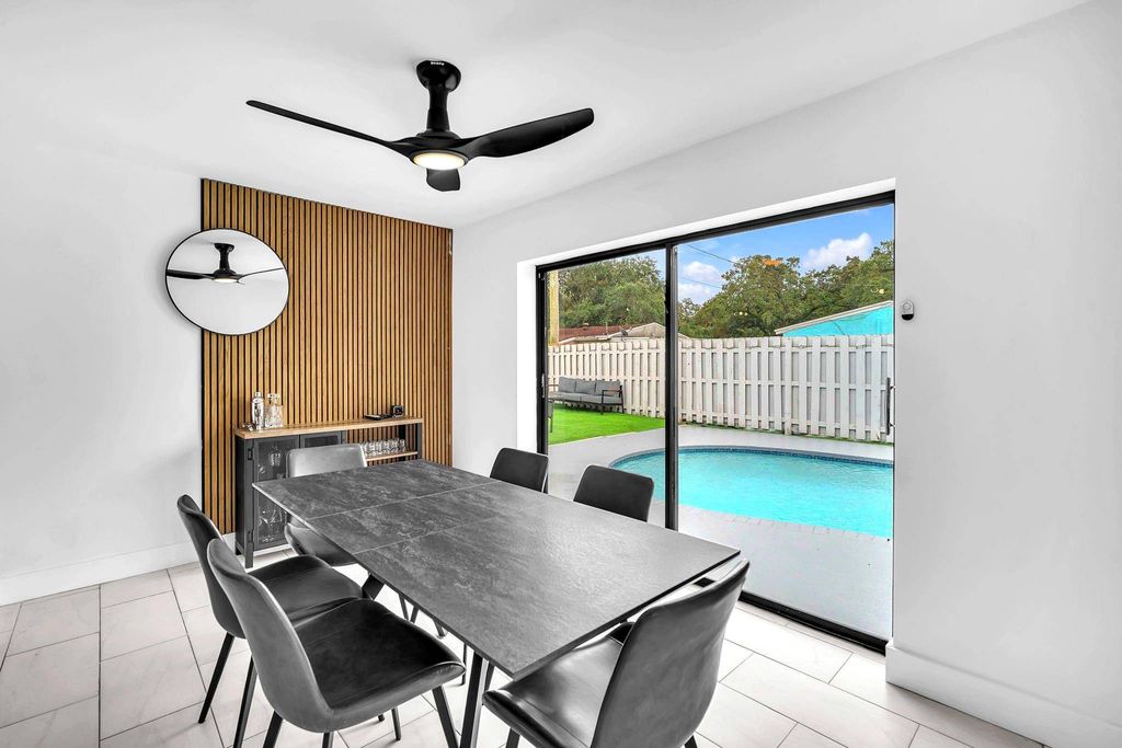 Luxury House for sale in Hollywood, 540 819 €, Photo 6