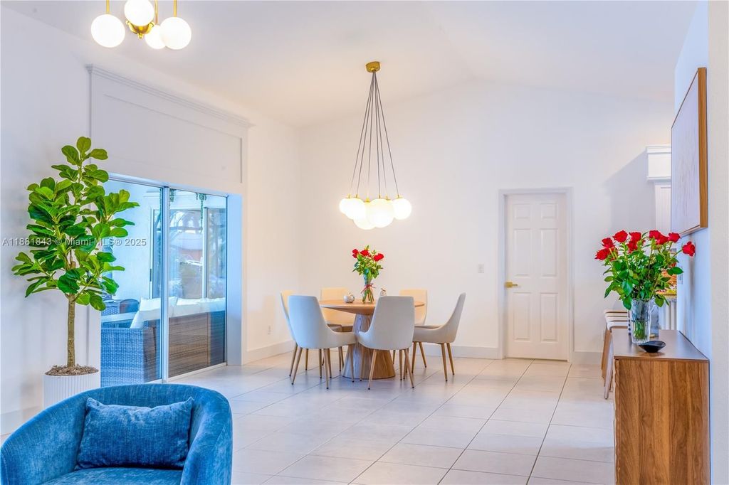 Luxury House for sale in Cape Coral, 451 720 €, Photo 6