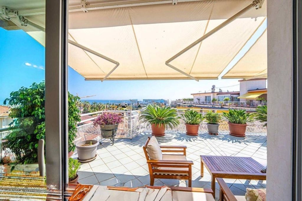 Appartement de luxe à vendre à San Remo, 850 000 €, Photo 3