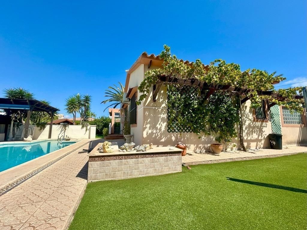 Maison de luxe à vendre à Cabo Roig, 790 000 €, Photo 7