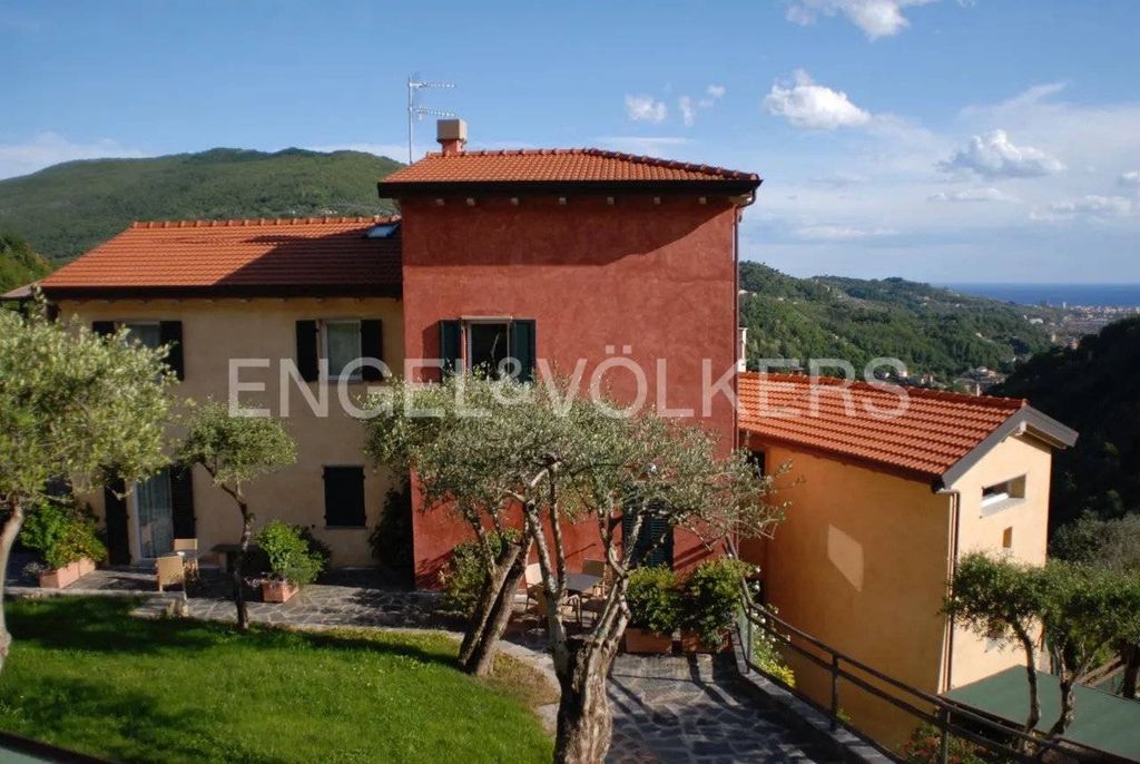 Luxury House for sale in Carasco, 1 300 000 €, Photo 1