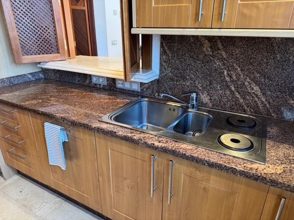 Luxury Apartment for sale in Estepona, 605 000 €, Photo 7