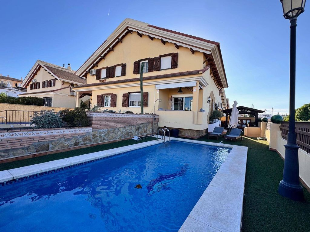 Luxury House for sale in Alhaurín de La Torre, 590 000 €, Photo 1