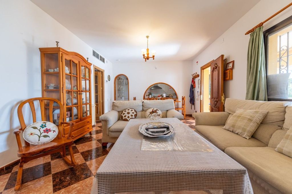 Luxury House for sale in Marbella, 1 300 000 €, Photo 6