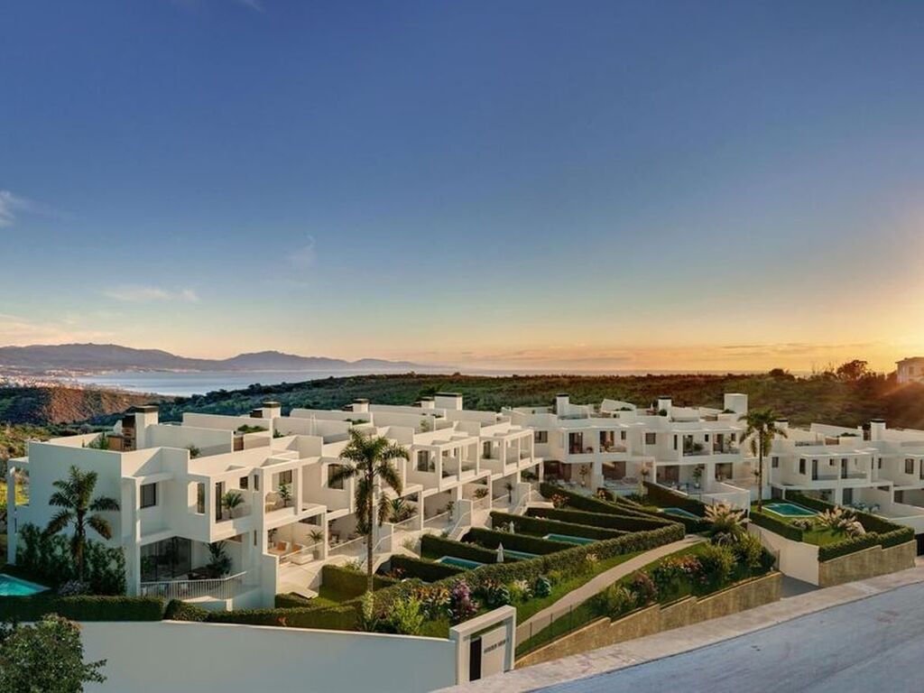 Maison de luxe à vendre à Manilva, 595 000 €, Photo 1