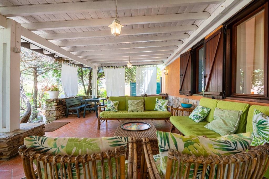 Luxury House for sale in Stintino, 680 000 €, Photo 2