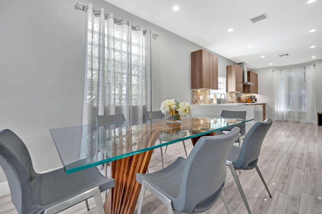 Luxury House for sale in Hollywood, 728 820 €, Photo 6