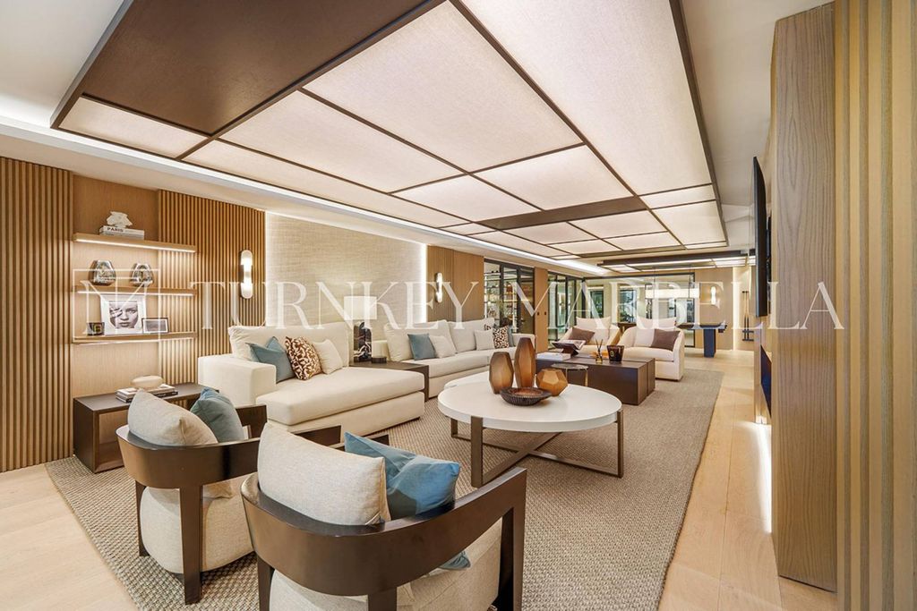 Luxury House for sale in Marbella, 20 500 000 €, Photo 4