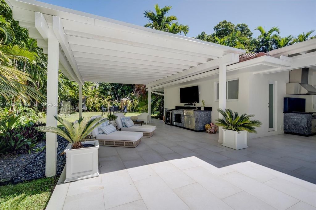 Luxury House for sale in Pinecrest, 2 914 420 €, Photo 7