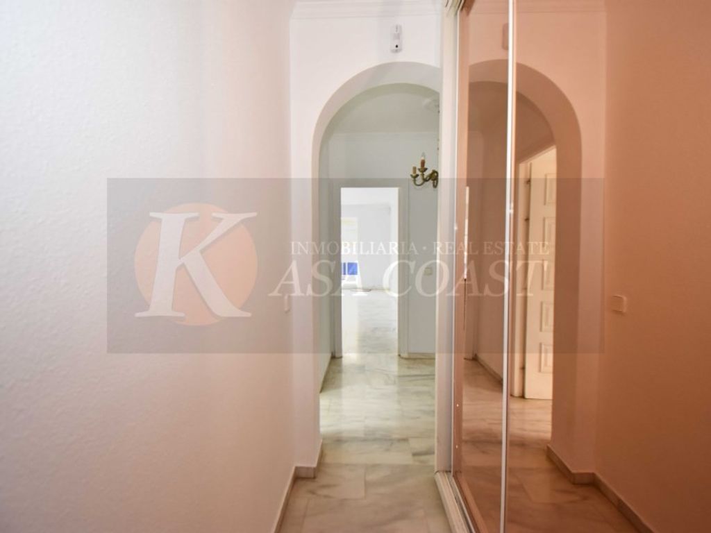 Luxury Apartment for sale in Fuengirola, 595 000 €, Photo 2