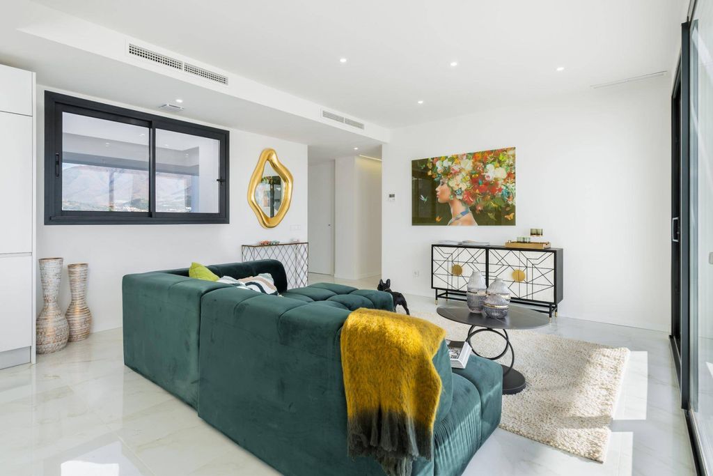 Luxury Apartment for sale in Estepona, 754 999 €, Photo 7