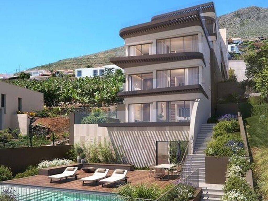 Luxury Apartment for sale in Funchal, 1 250 000 €, Photo 1