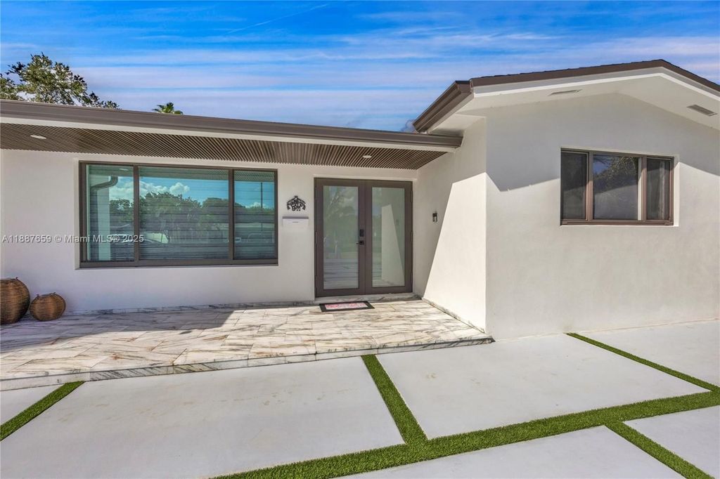 Luxury House for sale in Hollywood, 1 115 120 €, Photo 4