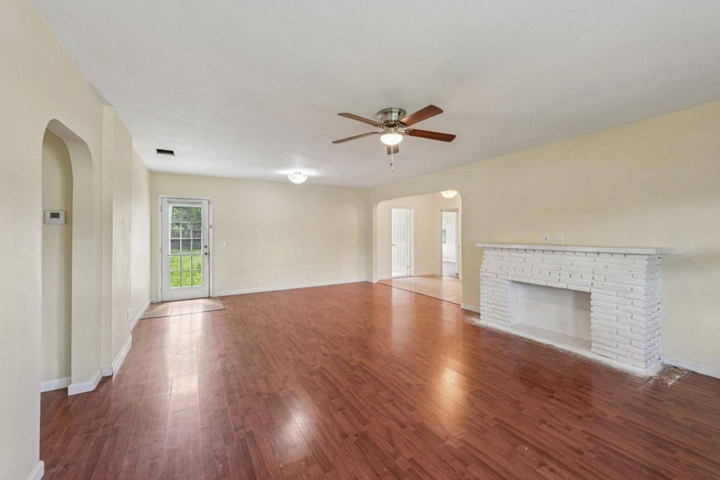 Luxury House for sale in Hollywood, 485 673 €, Photo 4