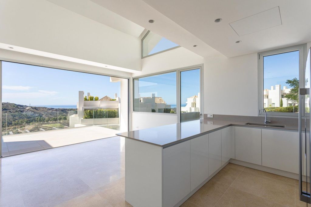 Appartement de luxe à vendre à Benahavís, 840 000 €, Photo 5