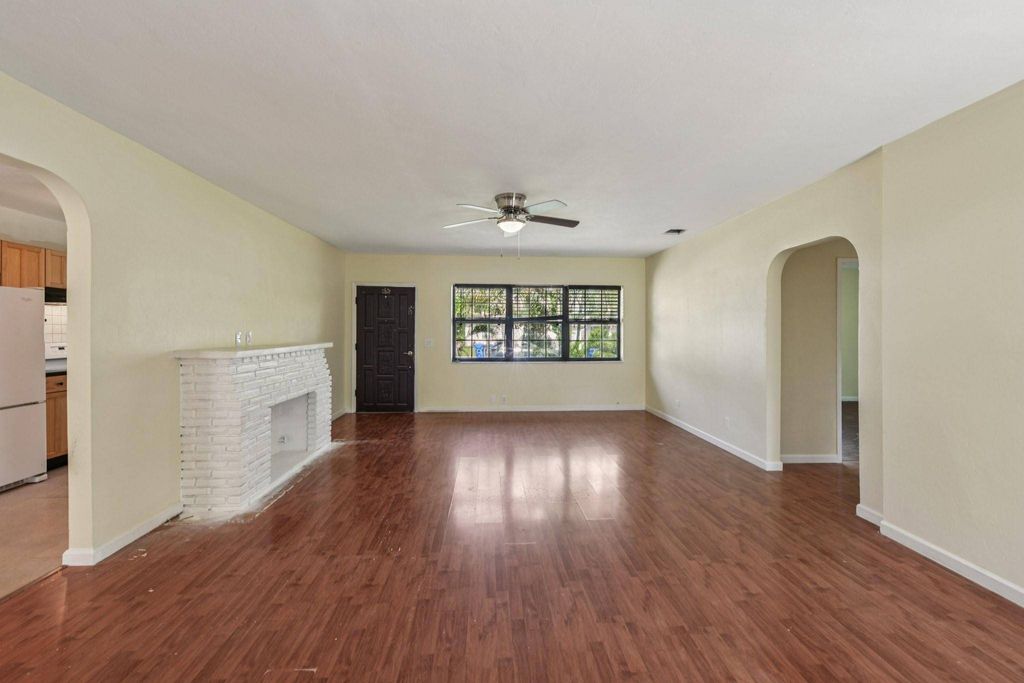 Luxury House for sale in Hollywood, 485 673 €, Photo 6