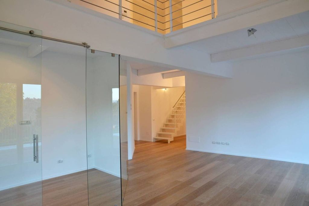 Luxury Apartment for sale in Turin, 716 000 €, Photo 2