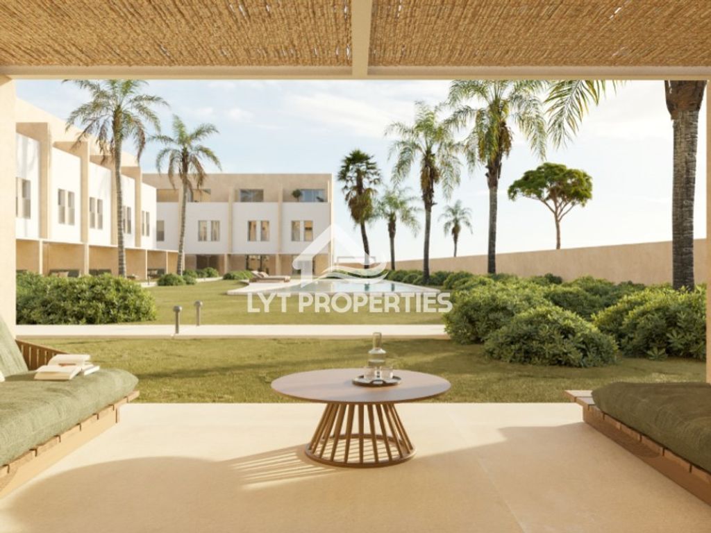 Luxury House for sale in Denia, 425 000 €, Photo 1