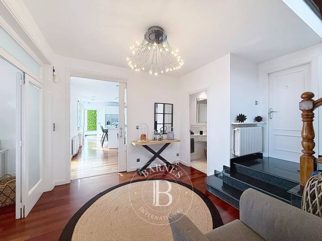 Luxury House for sale in Mataró, 1 200 000 €, Photo 5