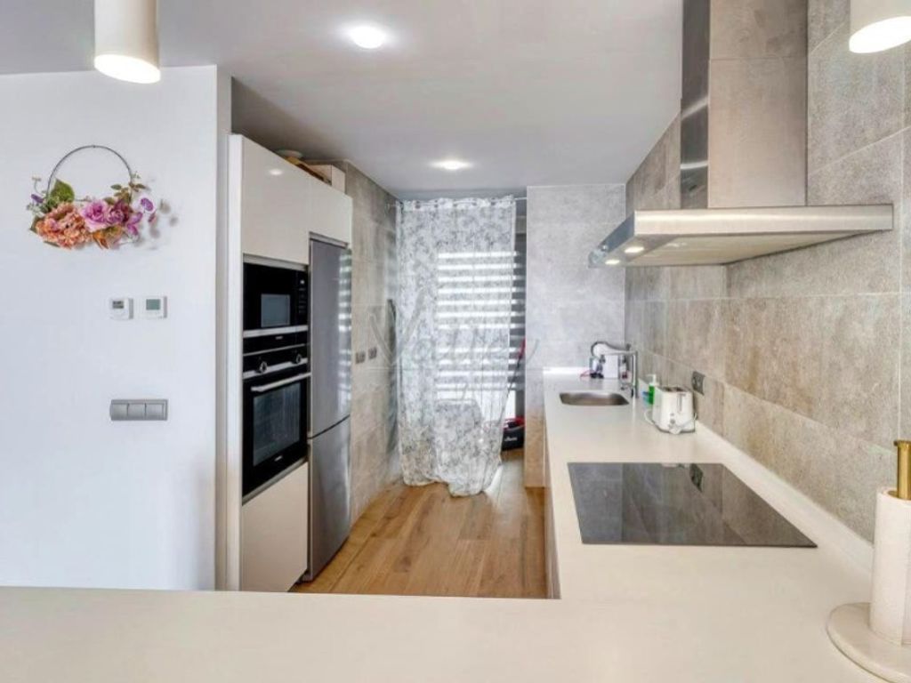 Luxury Apartment for sale in Alcaidesa, 670 000 €, Photo 7