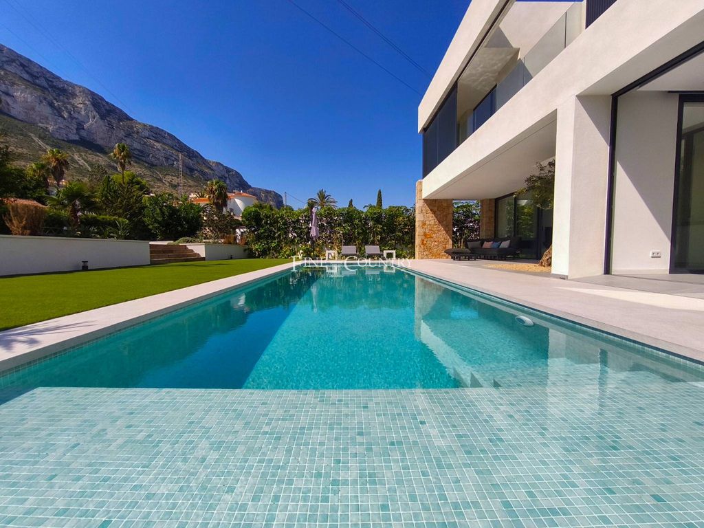 Luxury House for sale in Denia, 1 195 000 €, Photo 1
